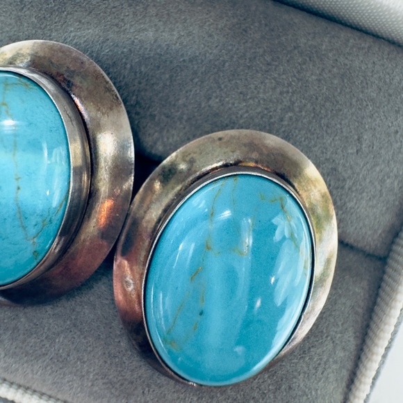 ❌SOLD❌ Vintage Handmade Large Turquoise Stud Earrings Solid 925 Sterling Silver - Picture 5 of 15